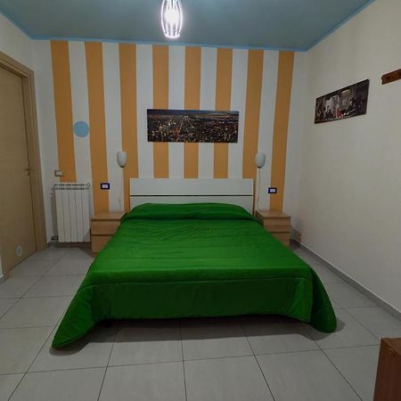 Guesthouse Serena Stresa Bagian luar foto