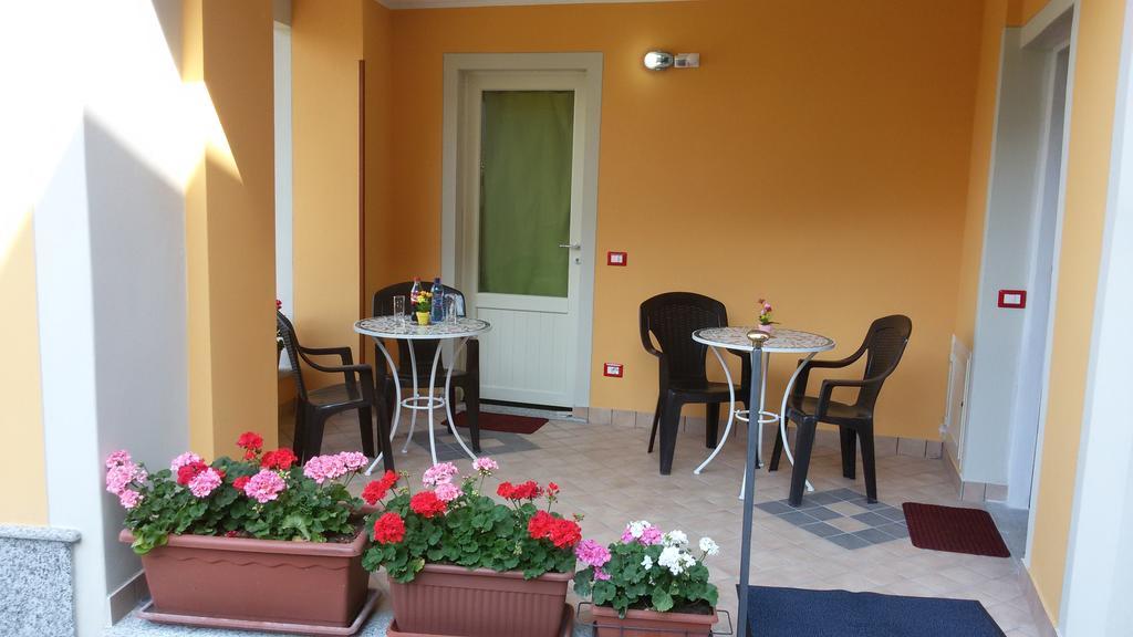 Guesthouse Serena Stresa Ruang foto